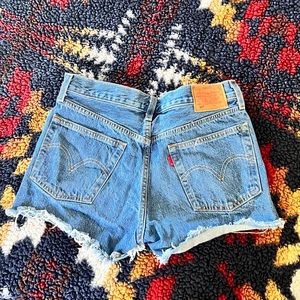 Woman’s Levi’s shorts